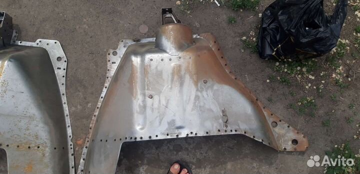 Стаканы задние с аркой левый и правый