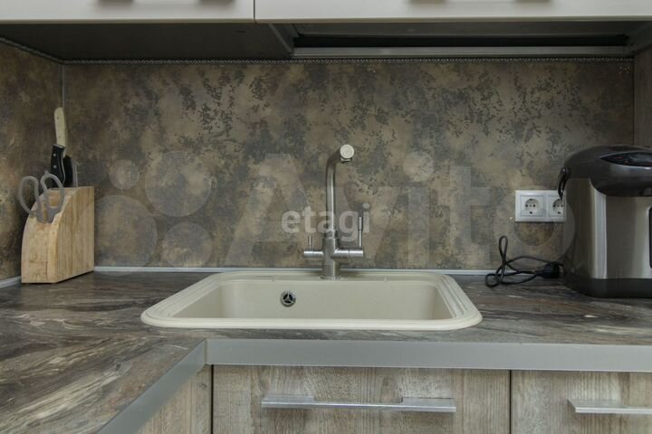 2-к. квартира, 69,7 м², 4/18 эт.