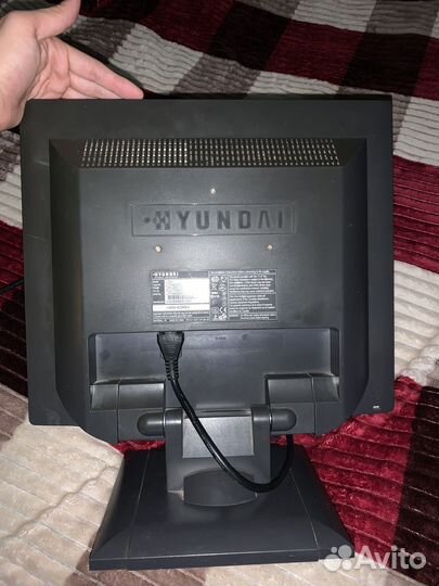 Монитор hyndai