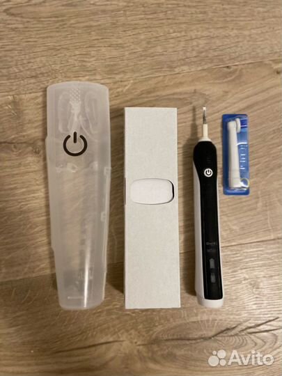 Электрическая зубная щетка Braun Oral-B Precision