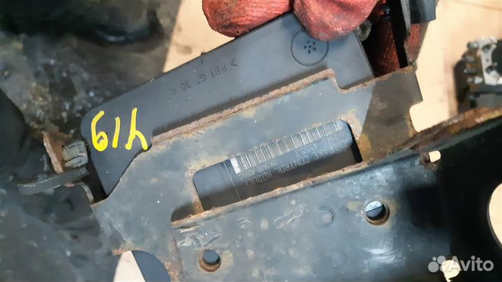 Блок ABS (насос) Opel Astra J 2010