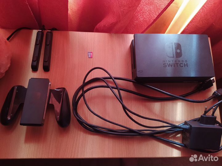 Nintendo Switch 128gb + 60 игр