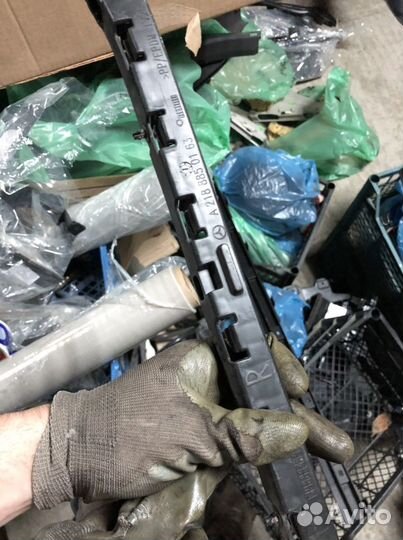 Кронштейн заднего бампера Mercedes A2188850163