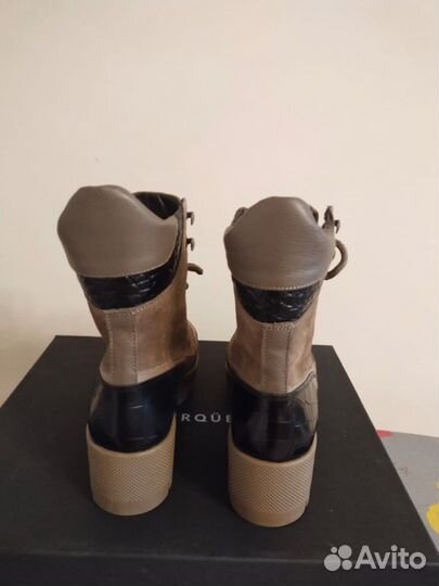 Ботинки женские uterque