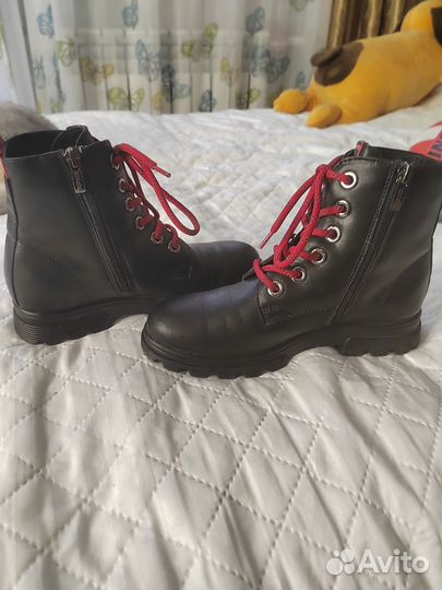 Ботинки демисезонные для девочки 34 р. Нат. кожа