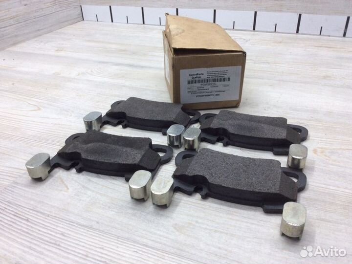 Колодки тормозные задние Porsche Cayenne 2017
