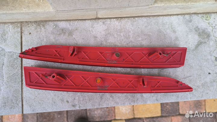 Продам свет отражатели заднего бампера солярис 2