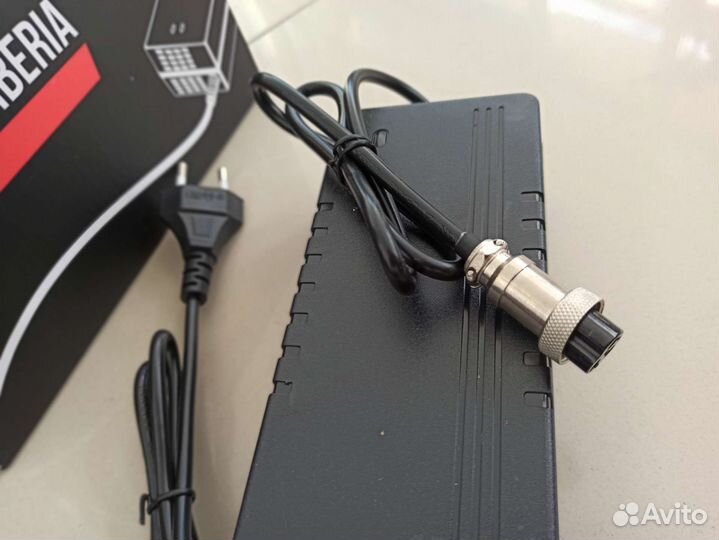 Зарядное устройство для электросамоката Kugoo m2