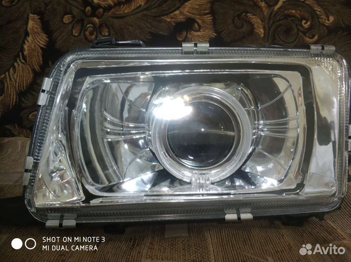 Фары на Ауди 80 В4