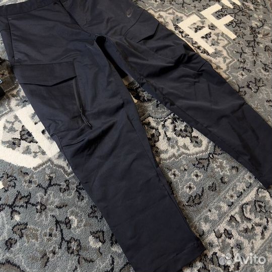 Штаны Nike Tech Pack Pants