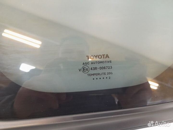 Стекло в крыло заднее левое Toyota Rav4 50