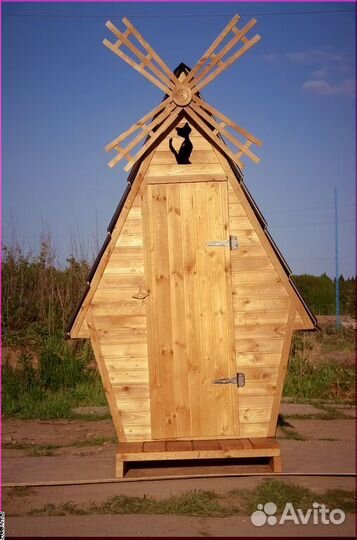 Уличный туалет деревянный BLU777