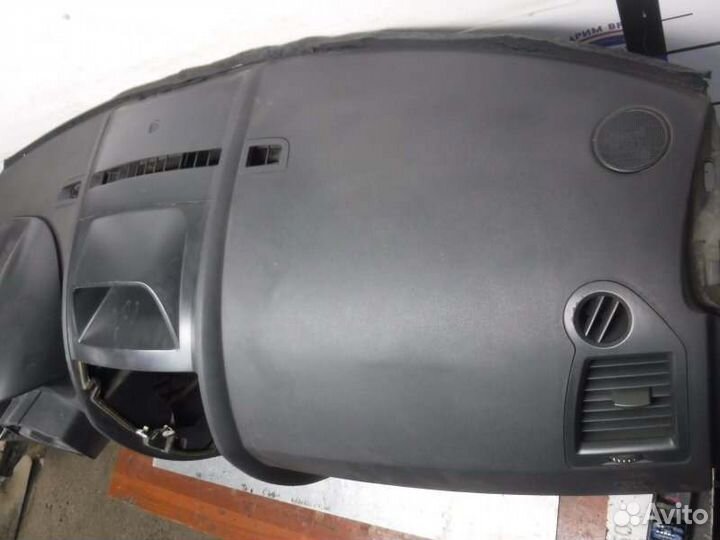 Панель приборов Renault Megane K4M 2005