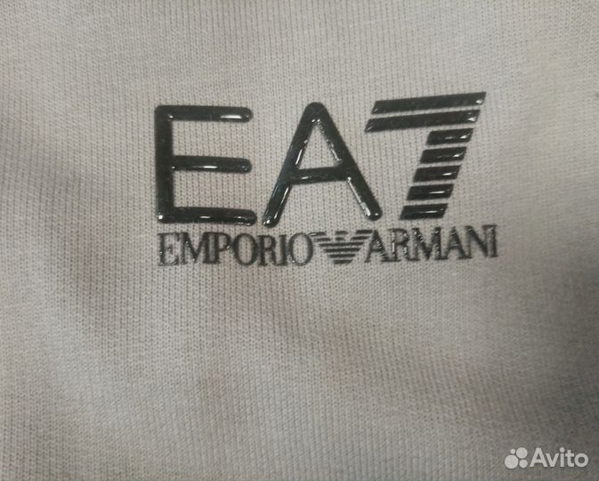 Новая Emporio Armani.Оригинал