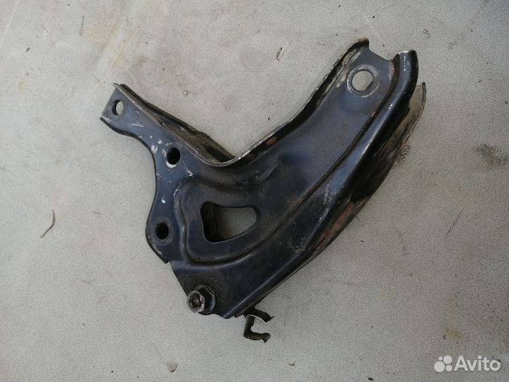 Кронштейн двигателя задний для Honda Accord IV