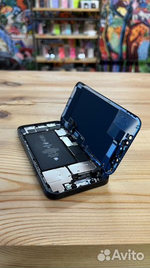 Замена дисплея и аккумулятора iPhone от X до 14