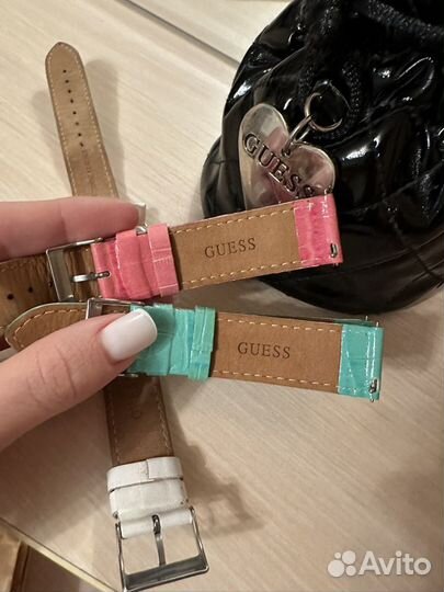 Часы Guess женские