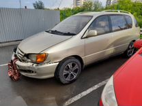 Toyota Ipsum 2.0 AT, 2001, битый, 260 000 км, с пробегом, цена 555 000 руб.