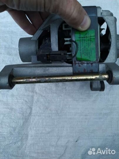 Двигататель стиральной машины