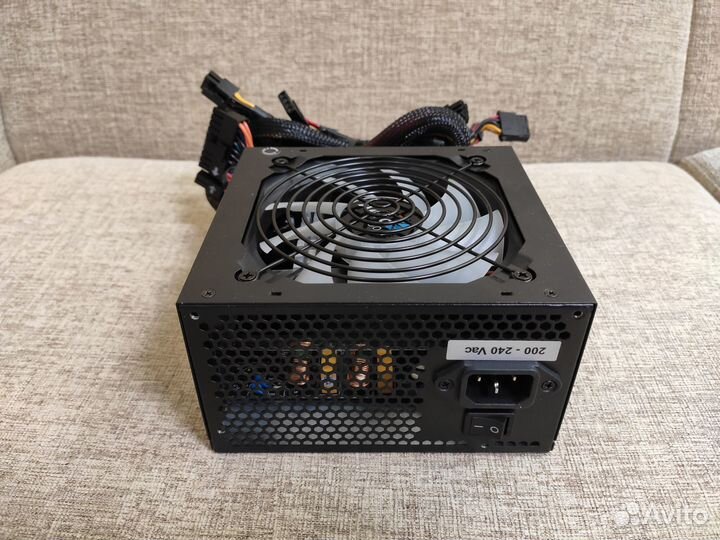 Блок питания AeroCool kcas-750G (80+ Gold)