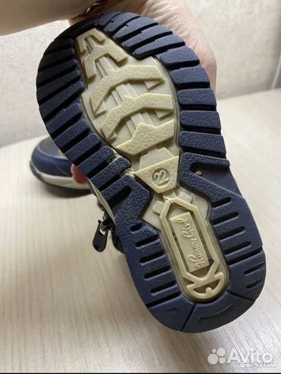 Ботинки демисезонные для девочки 22 размер