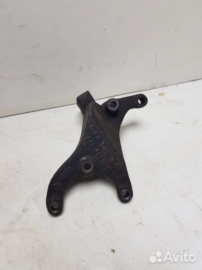 Кронштейн гур VW Passat B3