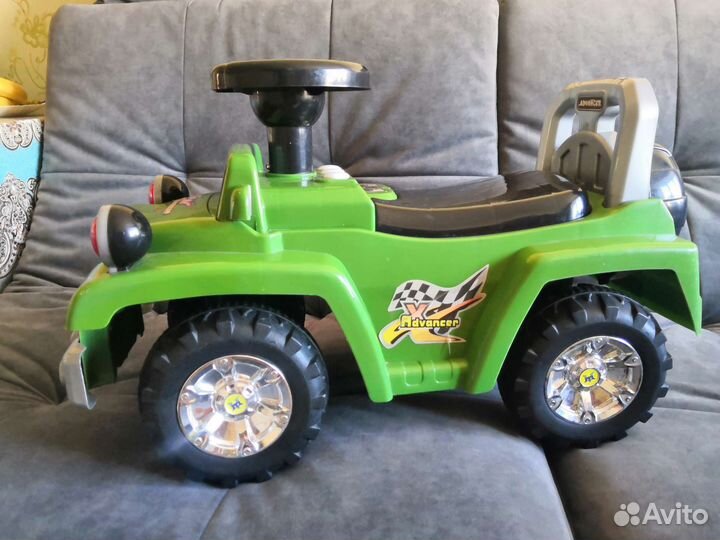 Машинка-каталка