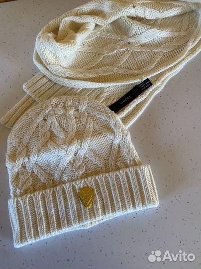 Комплект шапка и шарф