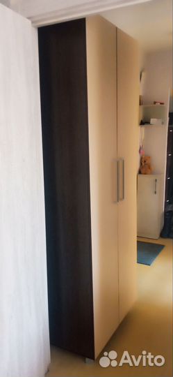 Шкаф двустворчатый