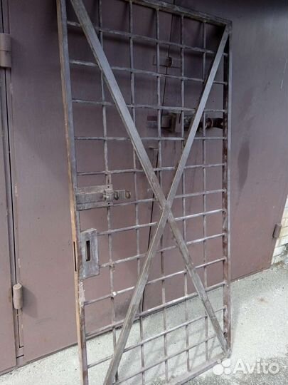 Решетка на дверь