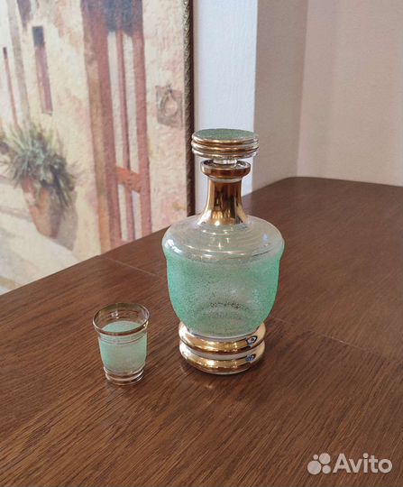 Старинные графины с рюмками СССР