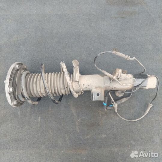 Амортизатор передний левый Bmw F30/F31