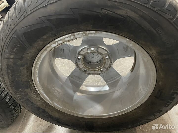 Goodyear UltraGrip Ice SUV 285/60 R18
