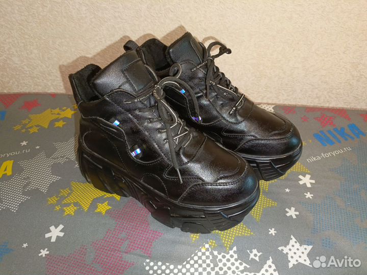 Ботинки размер 38