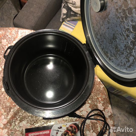 Мультиварка Redmond rmc-m211