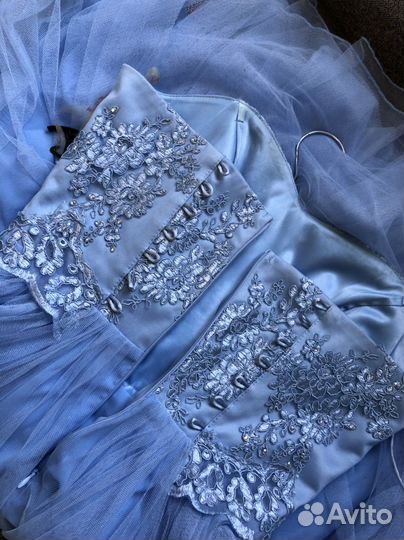 Вечернее платье