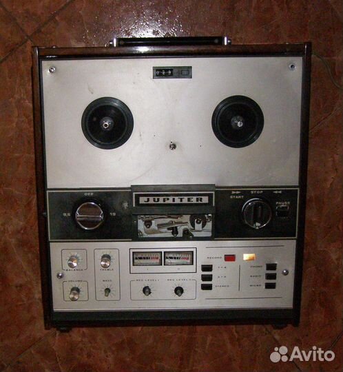 Катушечный магнитофон Юпитер 202