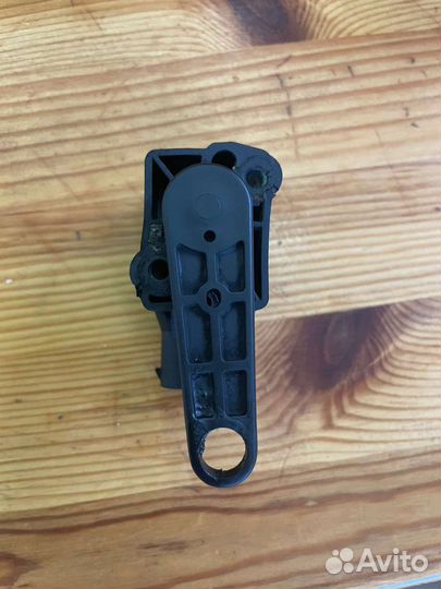 Датчик подвески кузова ABC Mercedes w215