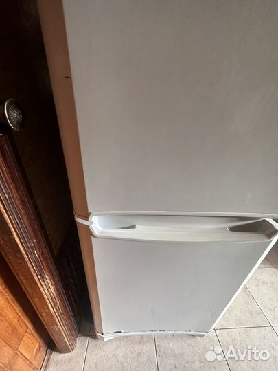 Холодильник б/у