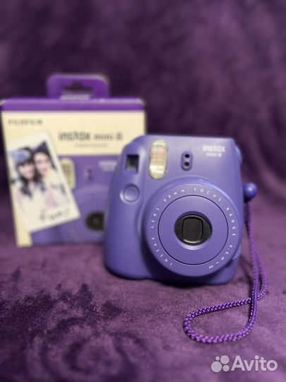 Продаю Fujifilm instax mini 8