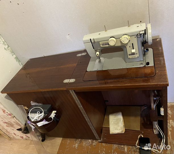 Швейная машина Чайка 3