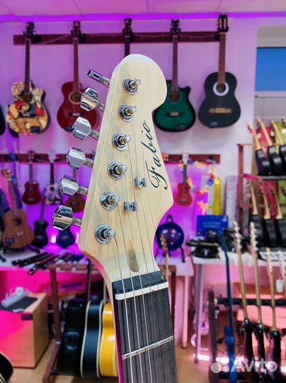 Электрогитара