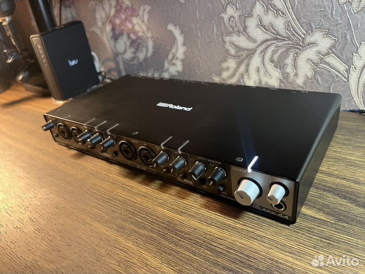 Звуковая карта Roland Rubix44