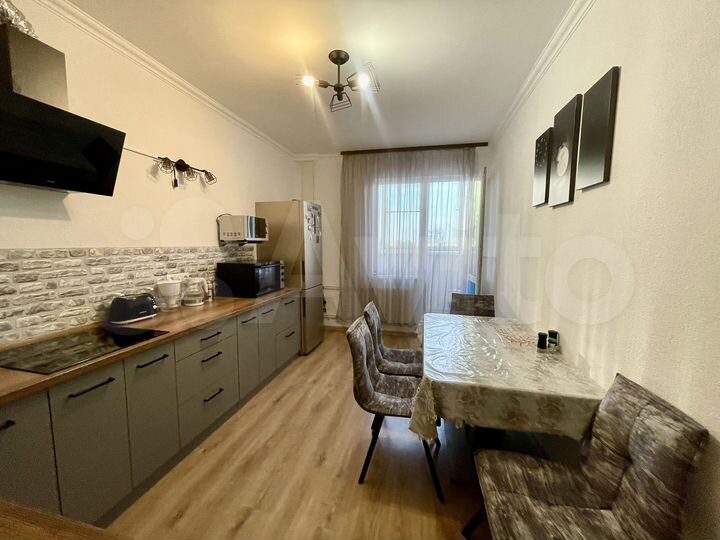 2-к. квартира, 56,7 м², 3/17 эт.