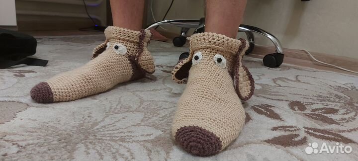 Вязаные носки-собачки