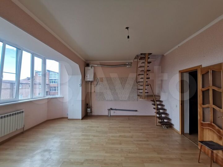 4-к. квартира, 102 м², 9/9 эт.