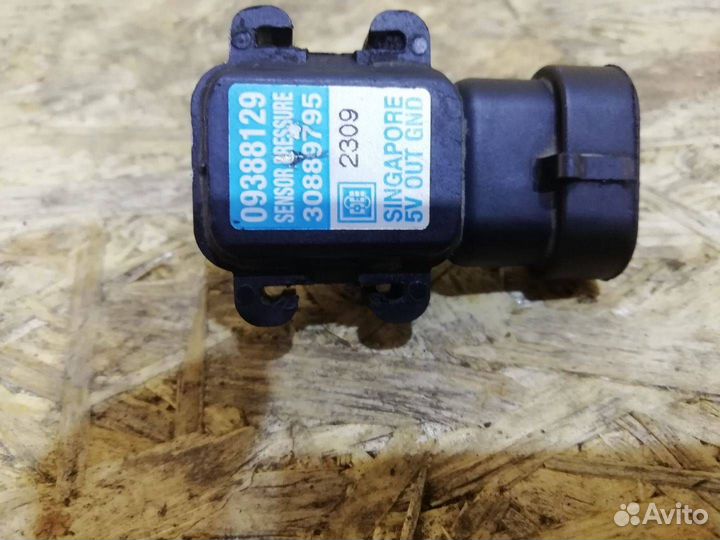 Датчик абсолютного давления Volvo V40 рест. 2002