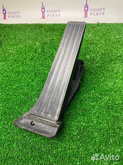 Педаль газа Bmw F25