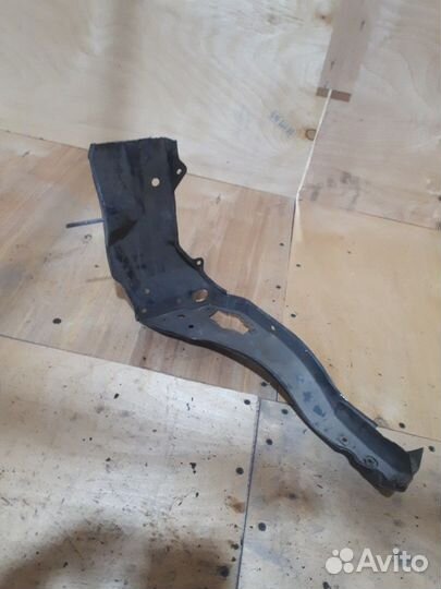 Рамка фары мерседес 210