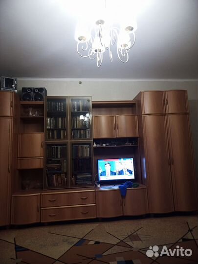 Стенка в гостиную